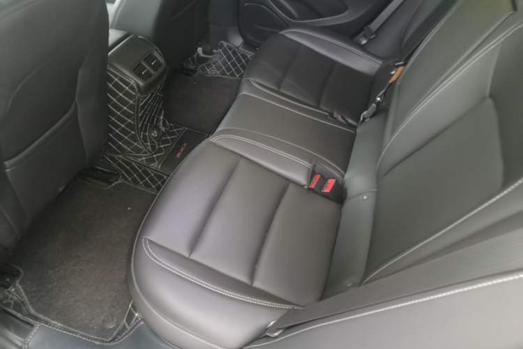 Used Buick Regal 2024 25T Deluxe Edition Left Rear Seat