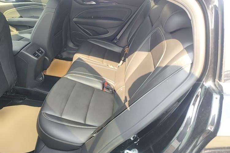 Used Buick Regal 2024 25T Deluxe Edition Left Rear Seat