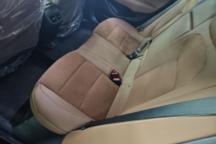 Used Buick Regal 2024 28T Luxury Edition Left Rear Seat