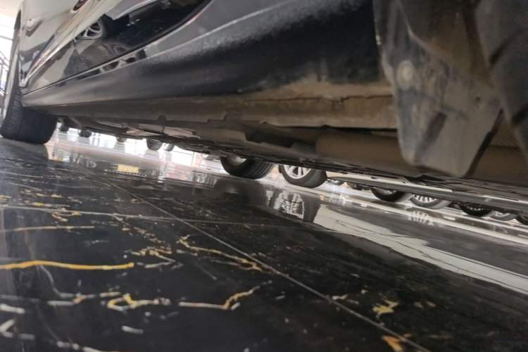 Used Buick Regal 2024 25T Deluxe Edition Left Side Sill