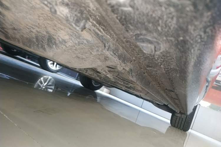 Used Buick Regal 2024 25T Deluxe Edition Left Side Sill