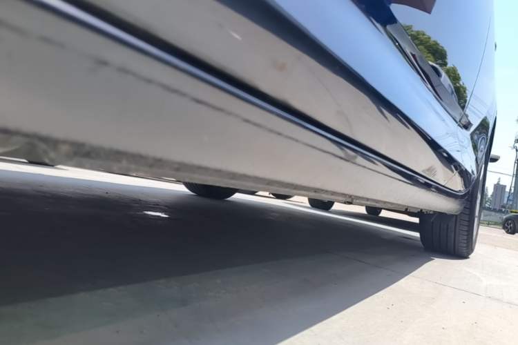 Used Buick Regal 2024 25T Deluxe Edition Left Side Sill