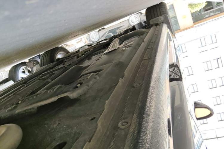 Used Buick Regal 2024 25T Deluxe Edition Left Side Sill