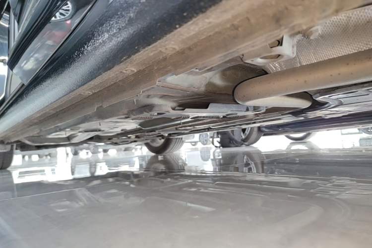 Used Buick Regal 2024 25T Deluxe Edition Left Side Sill