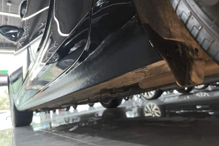 Used Buick Regal 2024 Revised 25T Ultra-Comfort Edition Left Side Sill