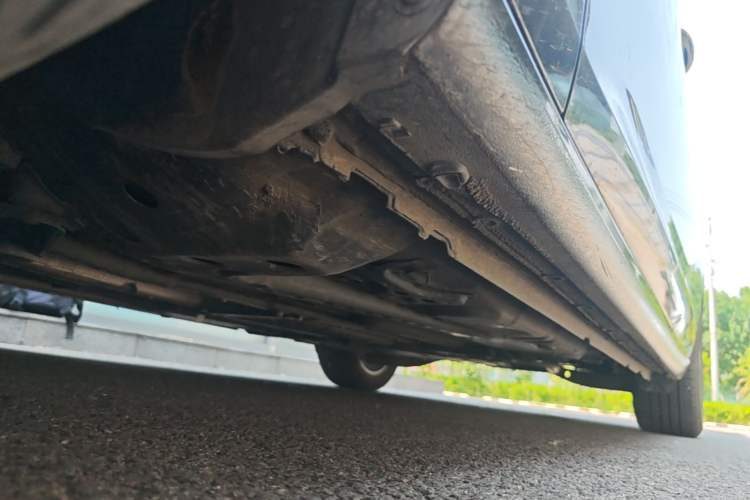Used Buick Regal 2024 25T Deluxe Edition Left Side Sill