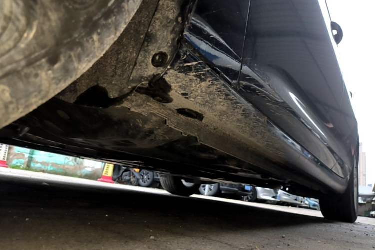Used Buick Regal 2024 25T Deluxe Edition Left Side Sill