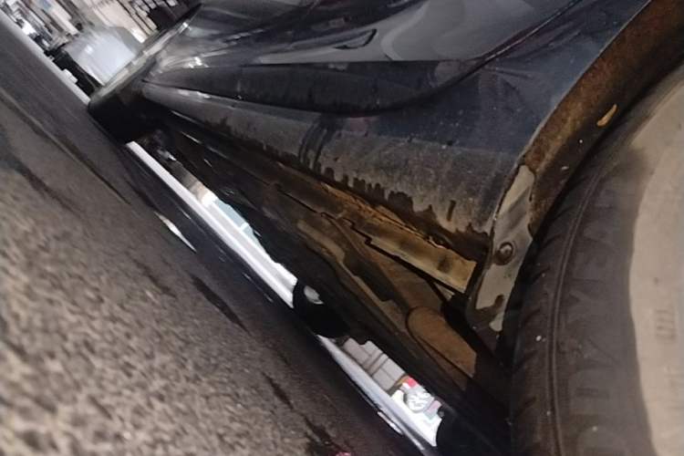 Used Buick Regal 2024 25T Deluxe Edition Left Side Sill