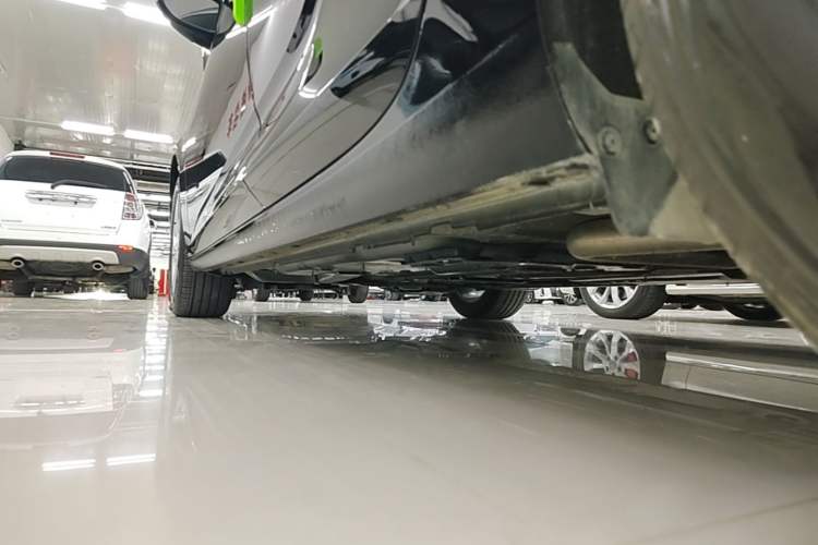 Used Buick Regal 2024 Revised 25T Ultra-Comfort Edition Left Side Sill