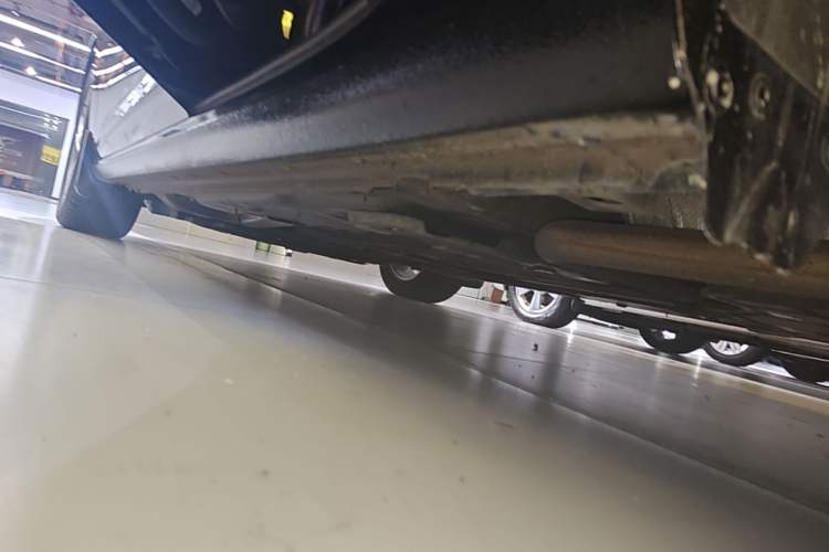 Used Buick Regal 2024 25T Deluxe Edition Left Side Sill