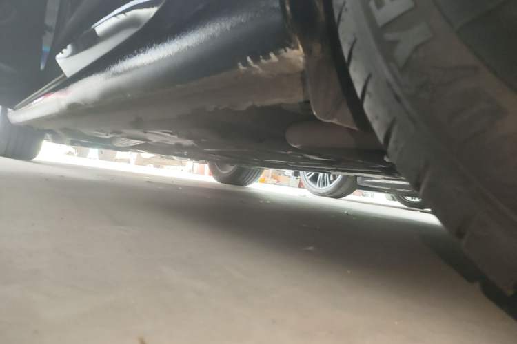 Used Buick Regal 2024 25T Deluxe Edition Left Side Sill