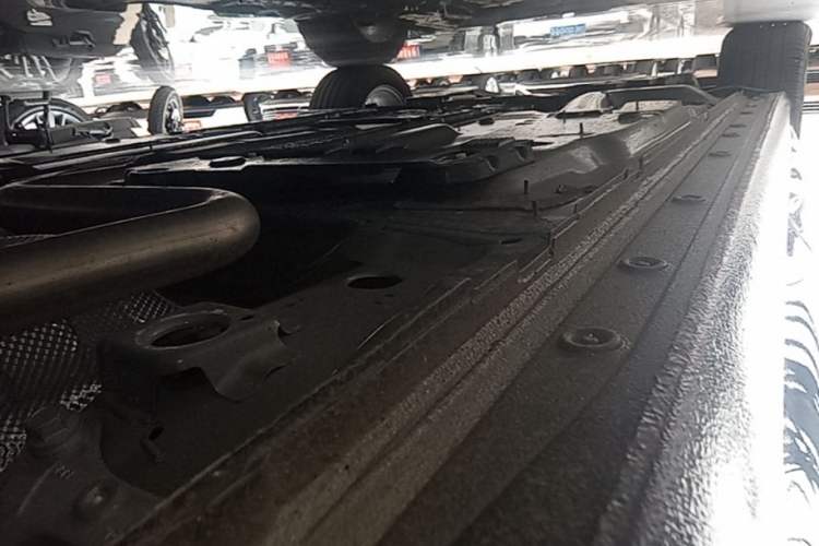 Used Buick Regal 2024 Revised 25T Ultra-Comfort Edition Left Side Sill