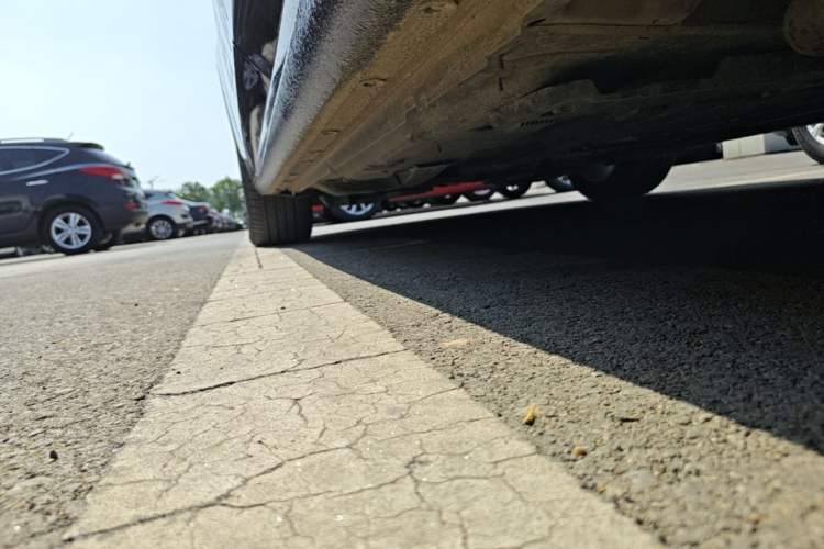 Used Buick Regal 2024 25T Deluxe Edition Left Side Sill