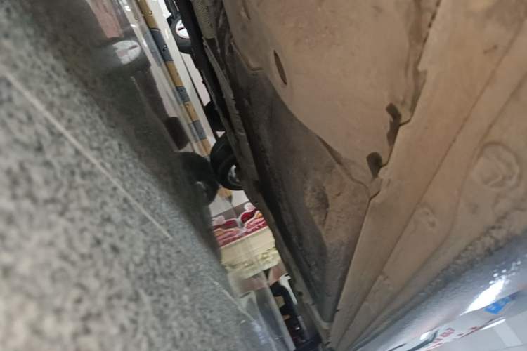 Used Buick Regal 2024 28T Luxury Edition Left Side Sill
