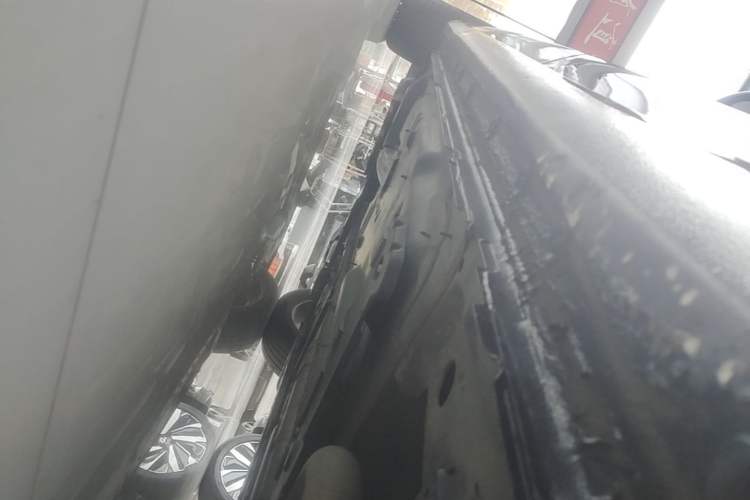 Used Buick Regal 2024 25T Deluxe Edition Left Side Sill