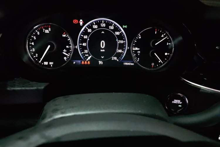 Used Buick Regal 2024 28T Luxury Edition Odometer Close Up