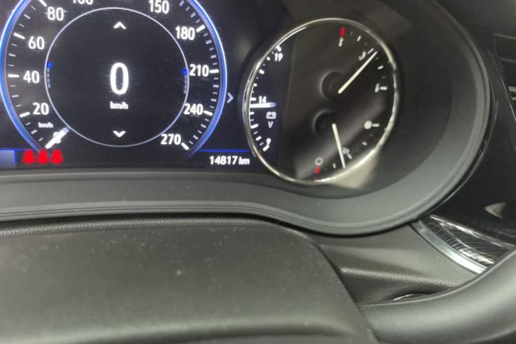 Used Buick Regal 2024 28T Luxury Edition Odometer Close Up
