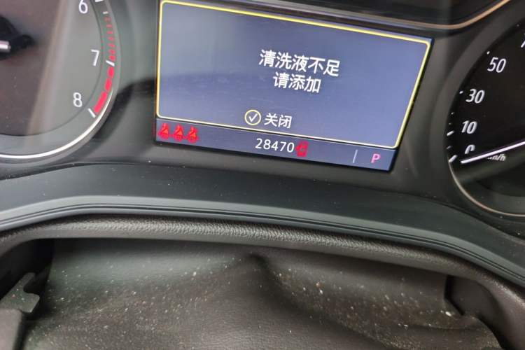 Used Buick Regal 2024 25T Deluxe Edition Odometer Close Up