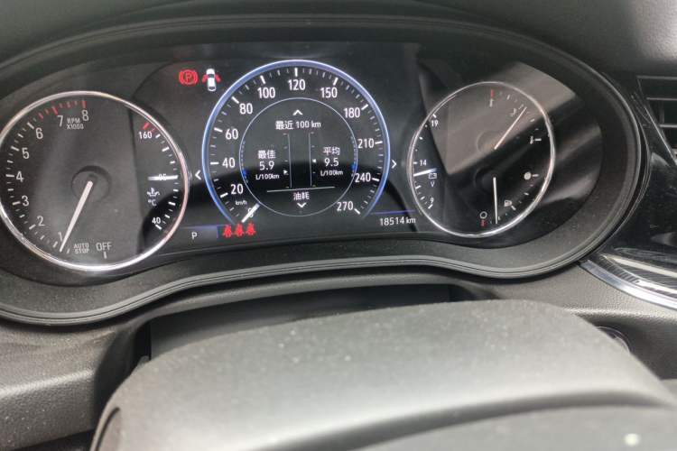Used Buick Regal 2024 28T Luxury Edition Odometer Close Up