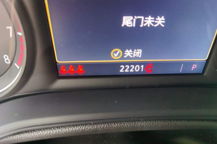 Used Buick Regal 2024 25T Deluxe Edition Odometer Close Up