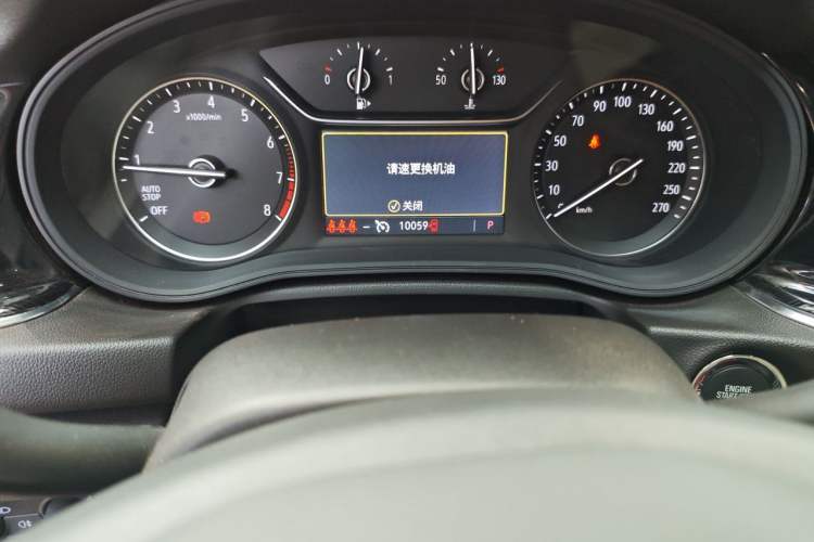 Used Buick Regal 2024 25T Deluxe Edition Odometer Close Up