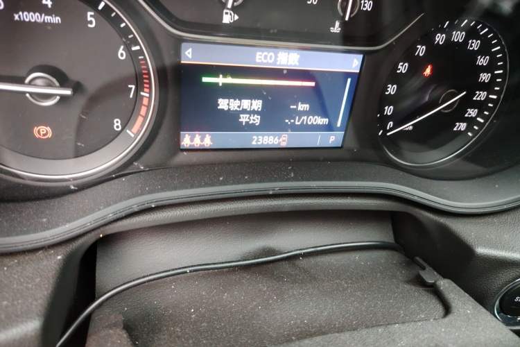 Used Buick Regal 2024 25T Deluxe Edition Odometer Close Up