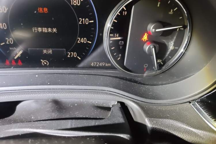 Used Buick Regal 2024 28T Luxury Edition Odometer Close Up