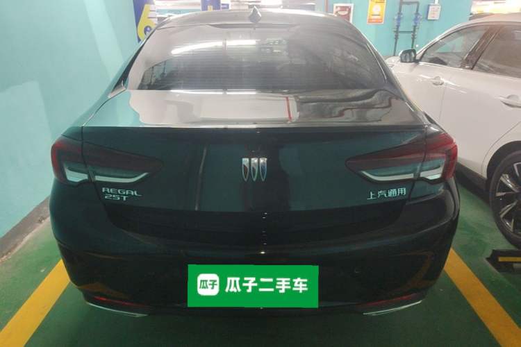 Used Buick Regal 2024 25T Deluxe Edition Rear