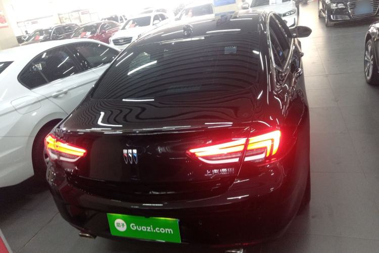 Used Buick Regal 2024 28T Luxury Edition Rear