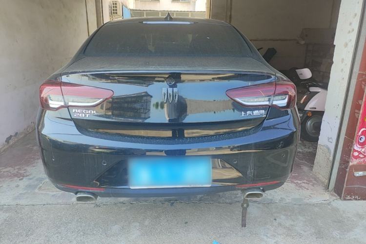 Used Buick Regal 2024 28T Luxury Edition Rear