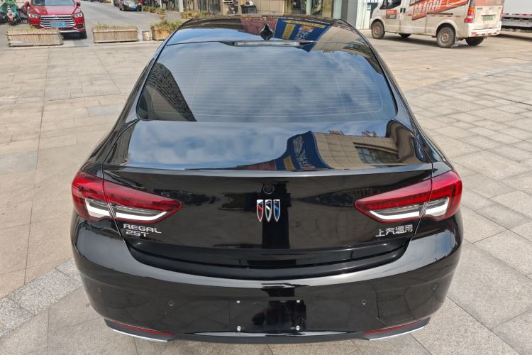 Used Buick Regal 2024 25T Deluxe Edition Rear