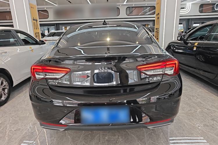 Used Buick Regal 2024 25T Deluxe Edition Rear