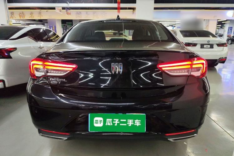 Used Buick Regal 2024 25T Deluxe Edition Rear