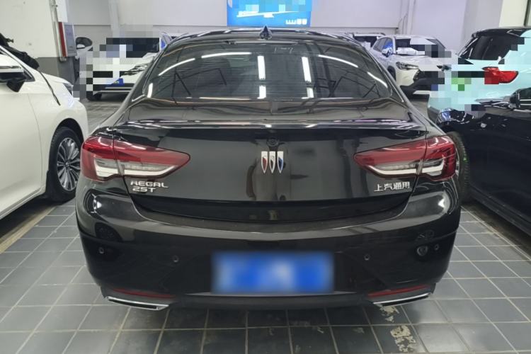Used Buick Regal 2024 25T Deluxe Edition Rear