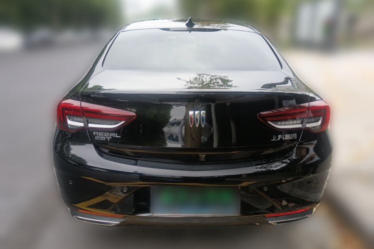 Used Buick Regal 2024 25T Deluxe Edition Rear