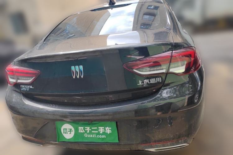 Used Buick Regal 2024 25T Deluxe Edition Rear