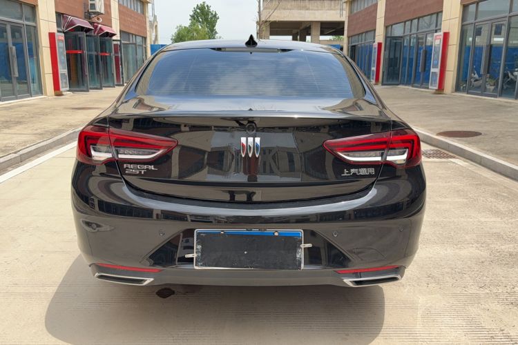 Used Buick Regal 2024 25T Deluxe Edition Rear