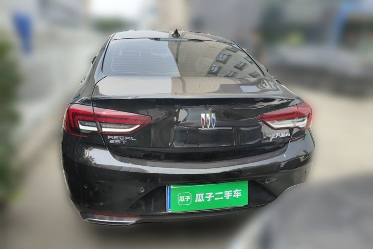 Used Buick Regal 2024 25T Deluxe Edition Rear