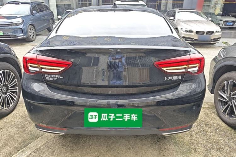 Used Buick Regal 2024 25T Deluxe Edition Rear