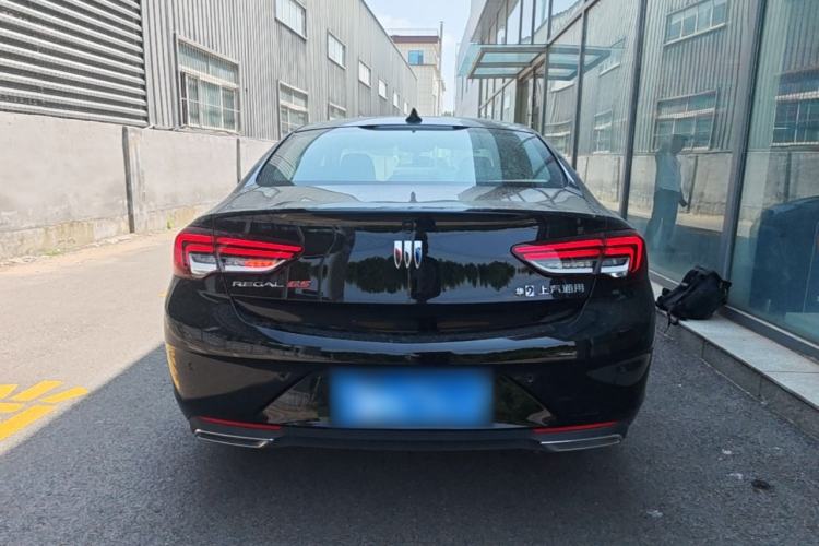 Used Buick Regal 2024 25T Deluxe Edition Rear