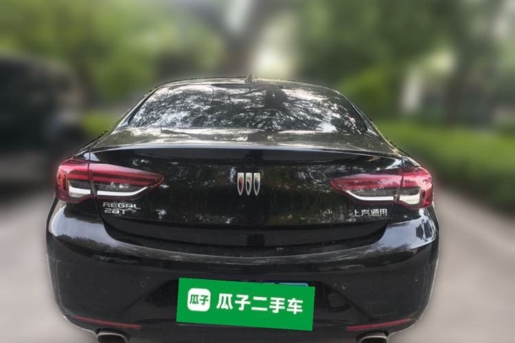 Used Buick Regal 2024 28T Luxury Edition Rear