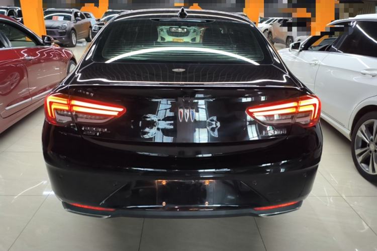 Used Buick Regal 2024 25T Deluxe Edition Rear