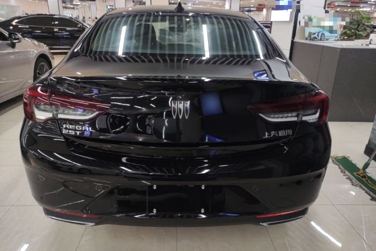 Used Buick Regal 2024 25T Deluxe Edition Rear