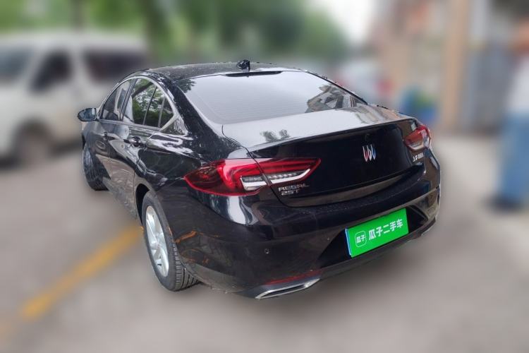 Used Buick Regal 2024 25T Deluxe Edition Rear Left 45 Deg