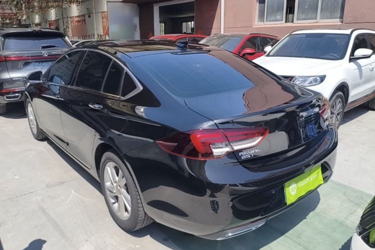 Used Buick Regal 2024 25T Deluxe Edition Rear Left 45 Deg