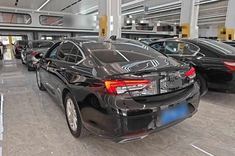 Used Buick Regal 2024 25T Deluxe Edition Rear Left 45 Deg