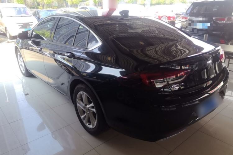 Used Buick Regal 2024 25T Deluxe Edition Rear Left 45 Deg
