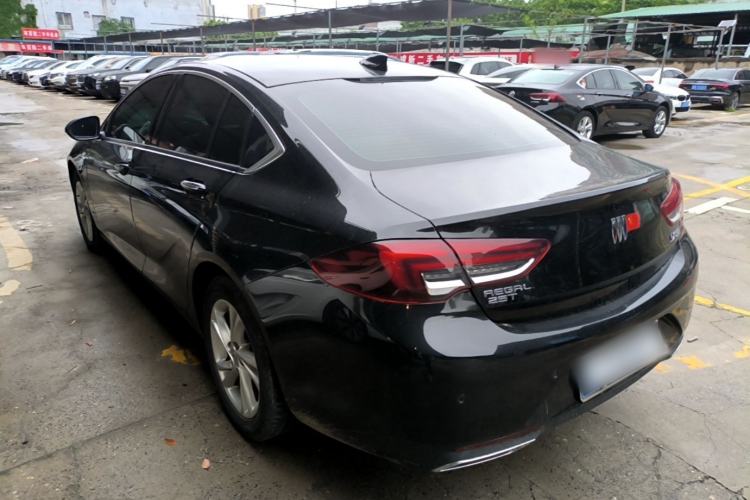 Used Buick Regal 2024 25T Deluxe Edition Rear Left 45 Deg