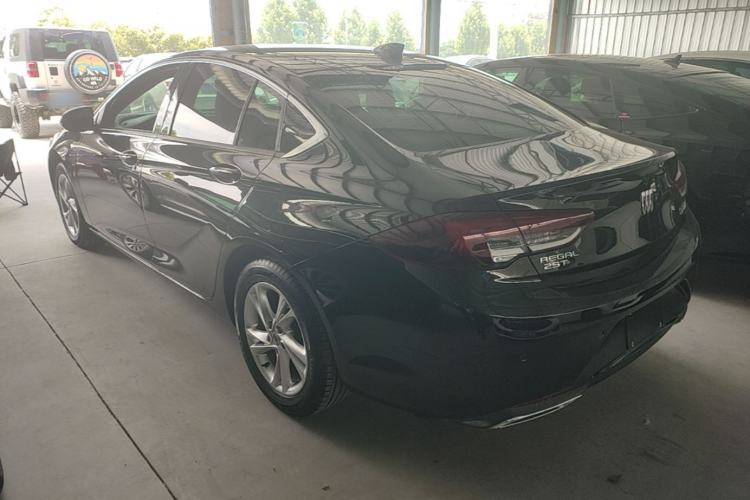 Used Buick Regal 2024 25T Deluxe Edition Rear Left 45 Deg