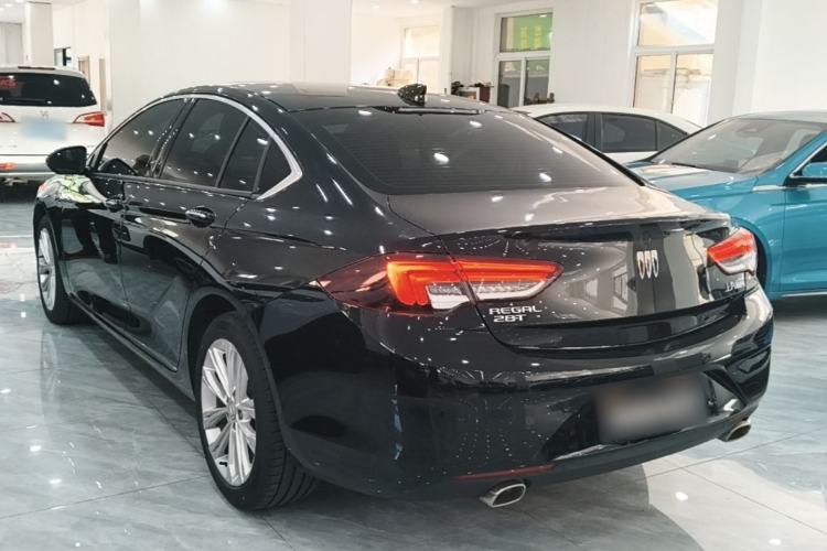 Used Buick Regal 2024 28T Luxury Edition Rear Left 45 Deg